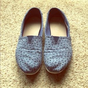 Toms shoes